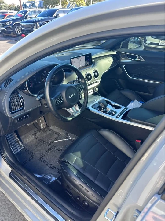 2022 Kia Stinger GT - Image 7 of 11