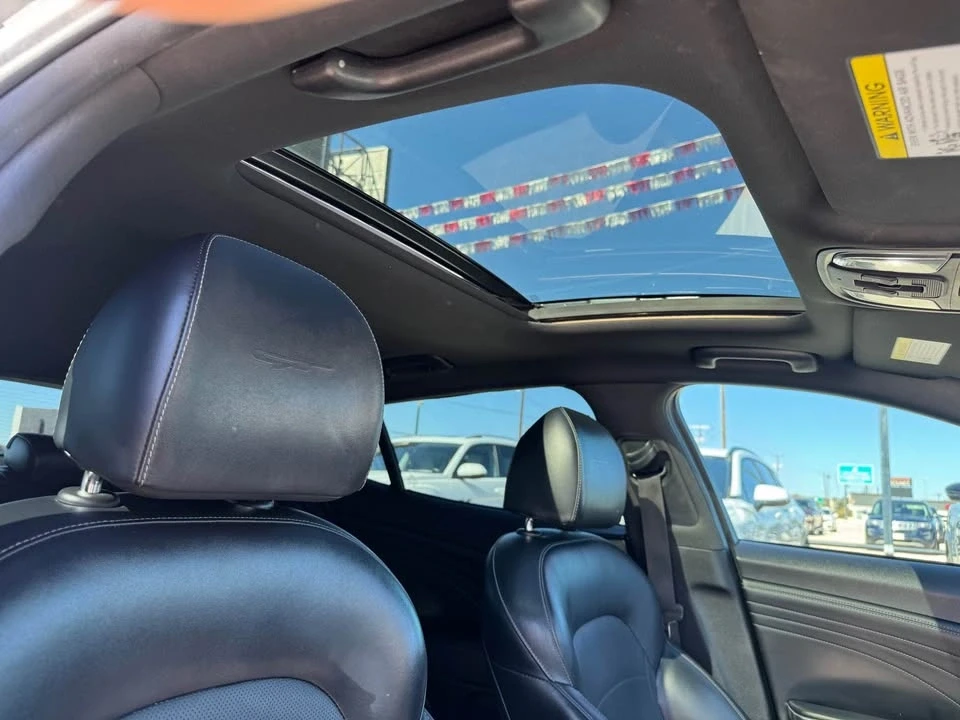 2022 Kia Stinger GT - Image 12 of 14