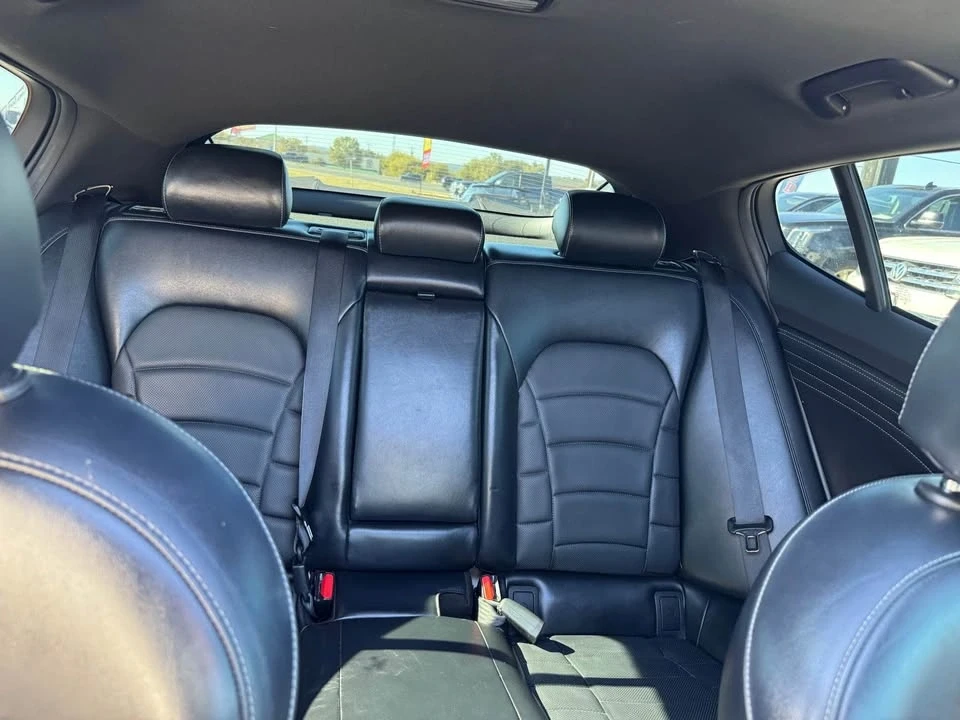 2022 Kia Stinger GT - Image 11 of 14