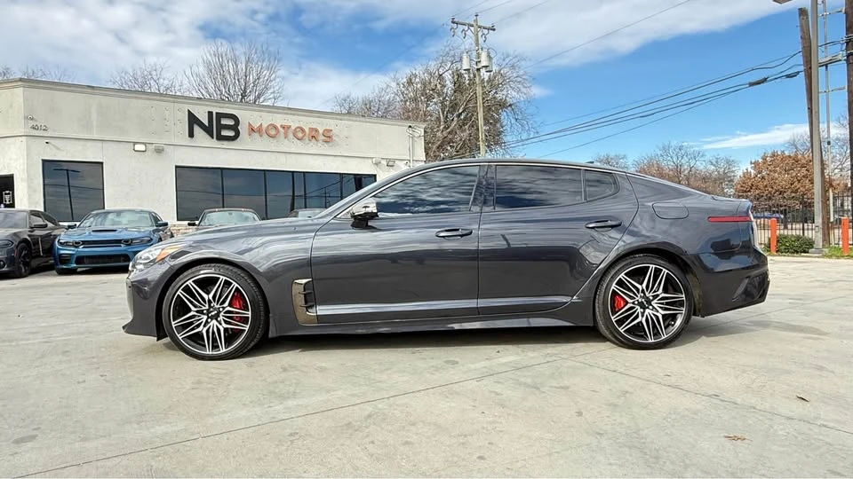 2022 Kia Stinger GT - Image 7 of 11