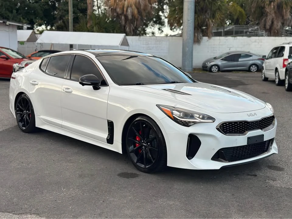 2022 Kia Stinger GT - Image 2 of 11