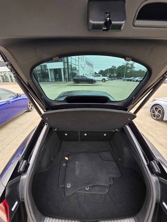 2022 Kia Stinger GT - Image 8 of 18
