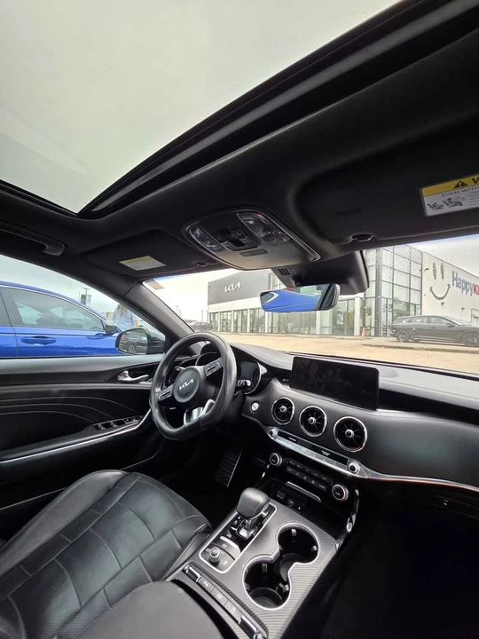 2022 Kia Stinger GT - Image 4 of 18