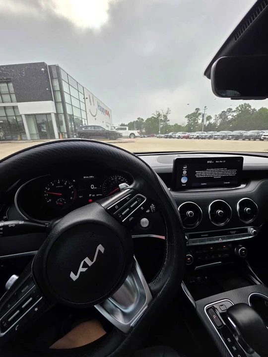 2022 Kia Stinger GT - Image 12 of 18