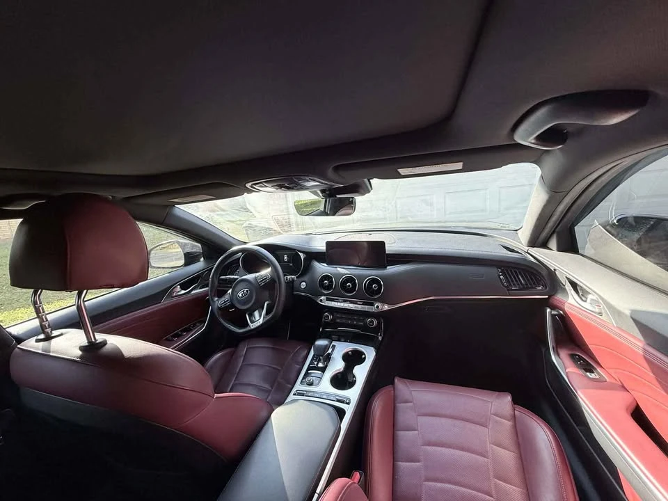 2022 Kia Stinger GT - Image 6 of 10