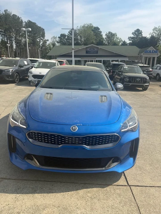 2022 Kia Stinger GT - Image 2 of 10