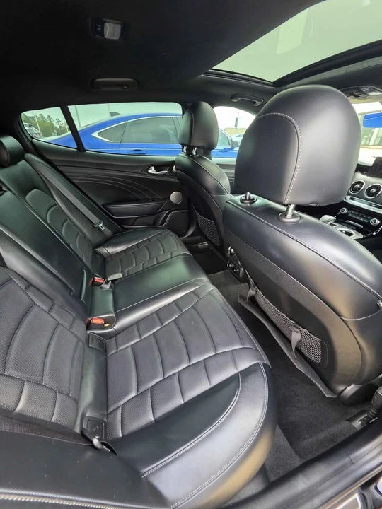 2022 Kia Stinger GT - Image 5 of 18