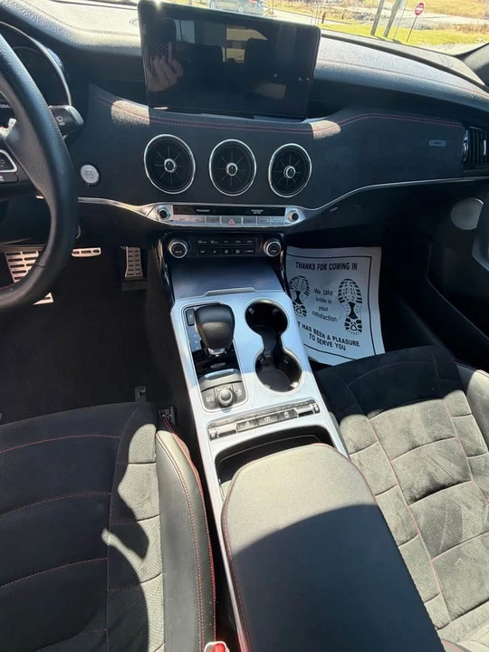 2022 Kia Stinger GT - Image 7 of 9