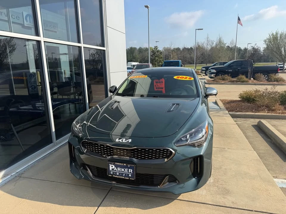 2022 Kia Stinger GT - Image 2 of 8