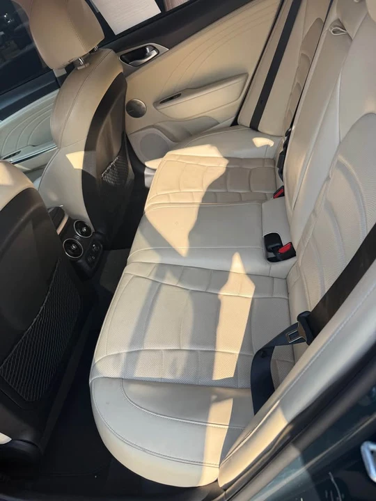 2022 Kia Stinger GT - Image 6 of 8