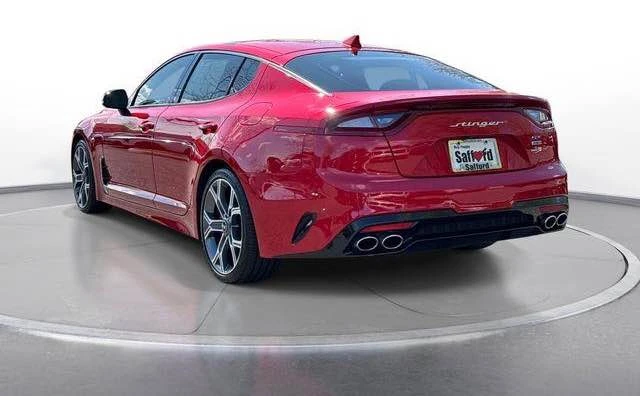 2022 Kia Stinger GT - Image 10 of 15