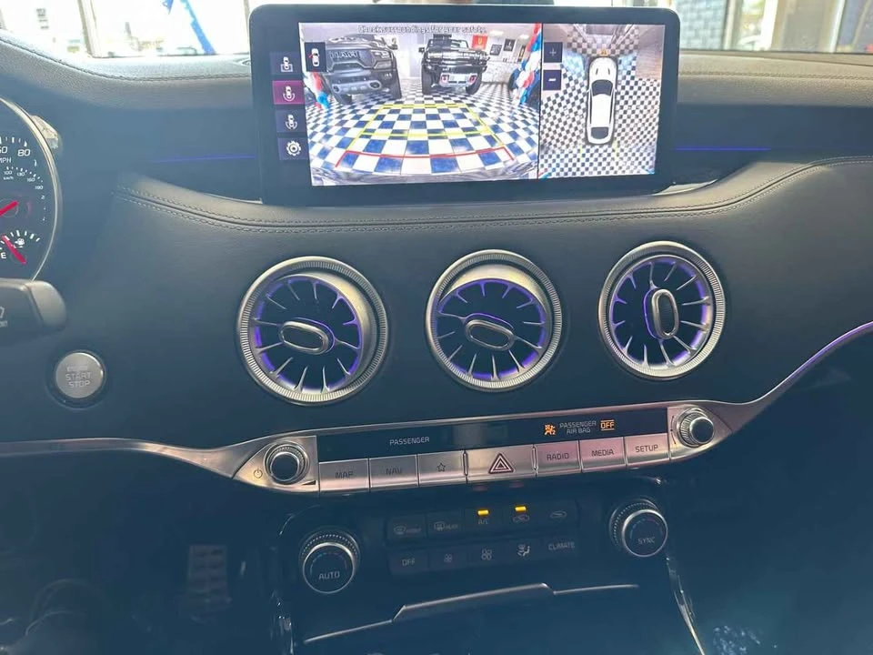 2022 Kia Stinger GT - Image 10 of 12