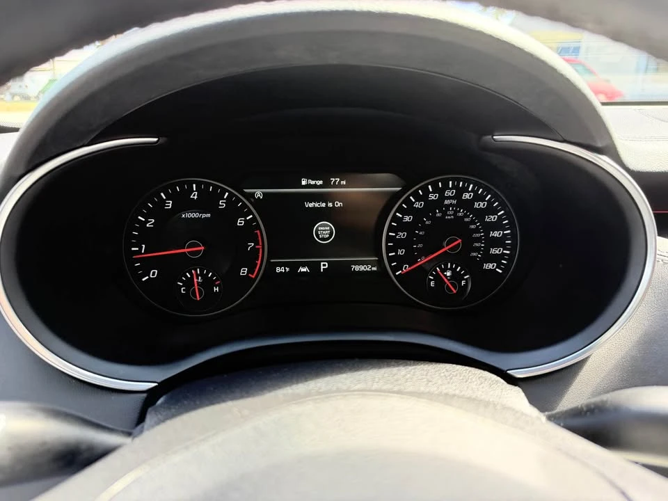 2022 Kia Stinger GT - Image 8 of 12