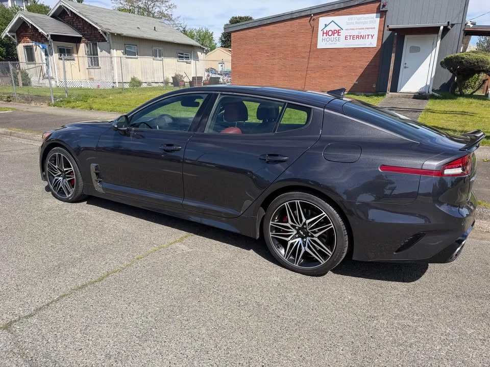 2022 Kia Stinger GT - Image 2 of 11