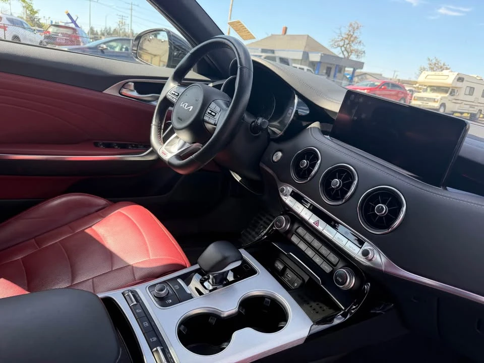 2022 Kia Stinger GT - Image 6 of 11