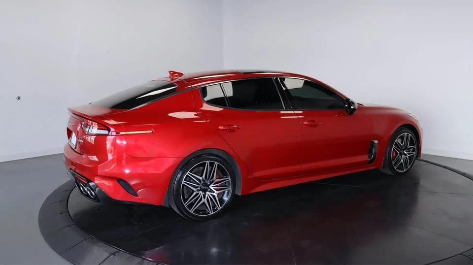 2022 Kia Stinger GT - Image 2 of 7