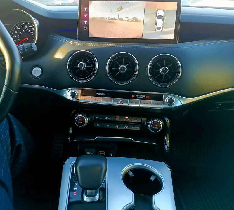 2022 Kia Stinger GT - Image 7 of 20