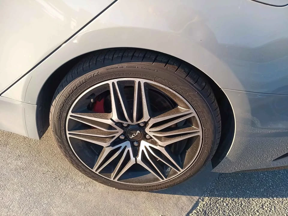 2022 Kia Stinger GT - Image 18 of 20