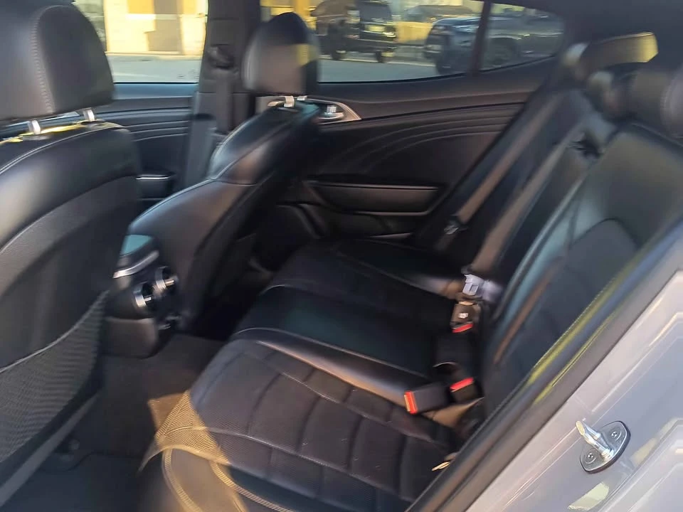 2022 Kia Stinger GT - Image 13 of 20