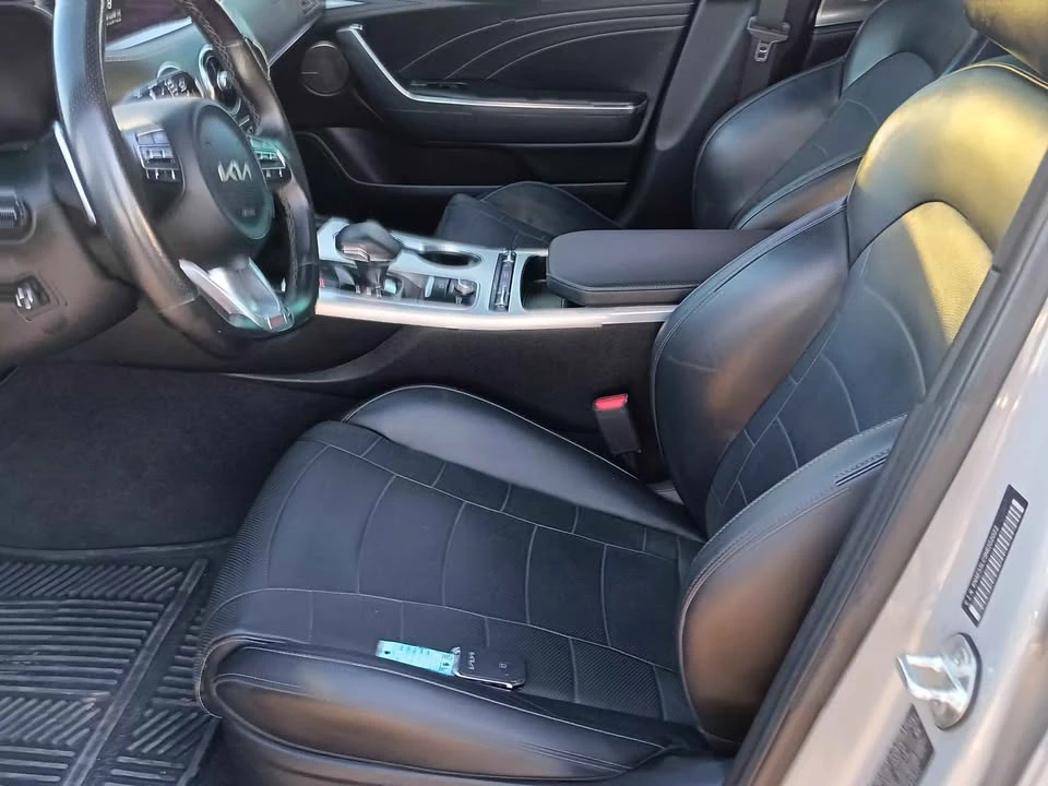 2022 Kia Stinger GT - Image 11 of 20