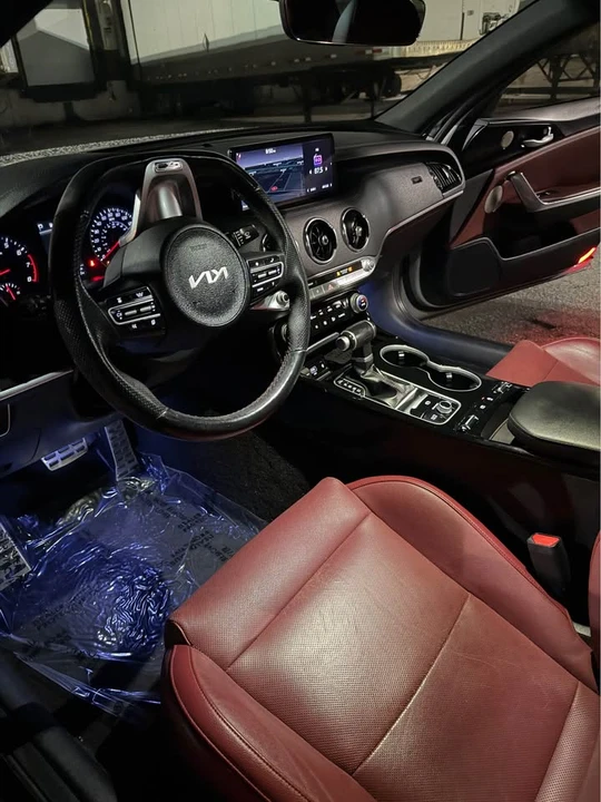 2022 Kia Stinger - Image 5 of 7