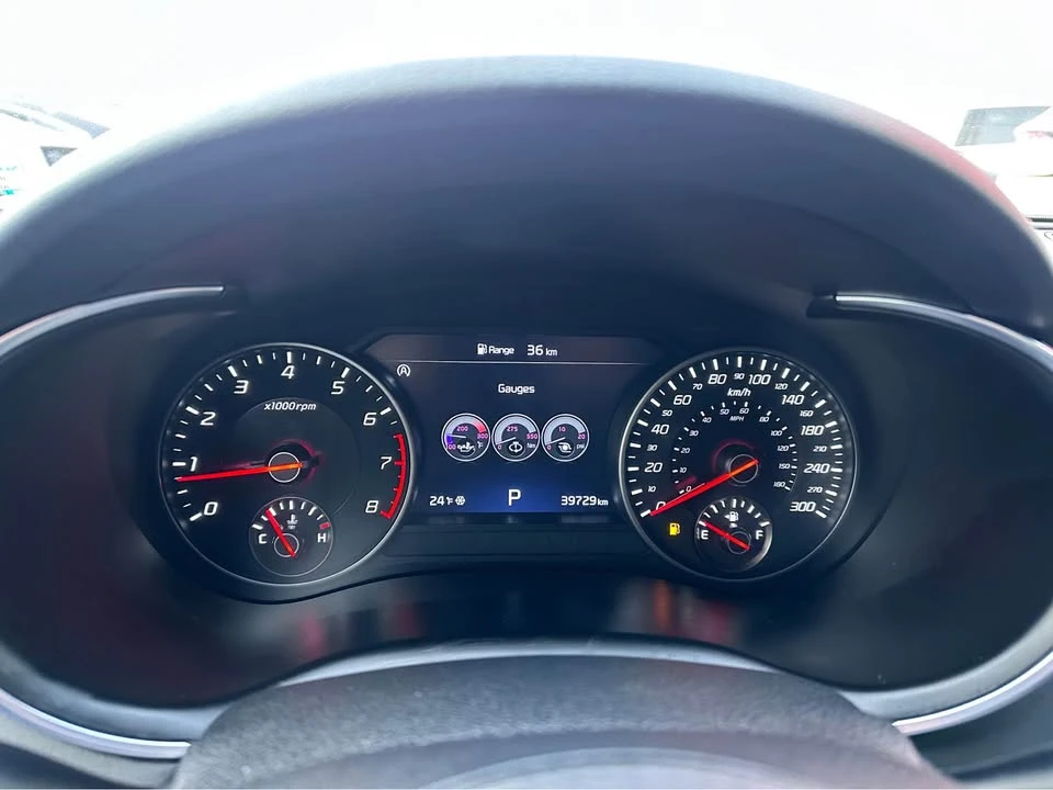 2022 Kia Stinger - Image 15 of 20