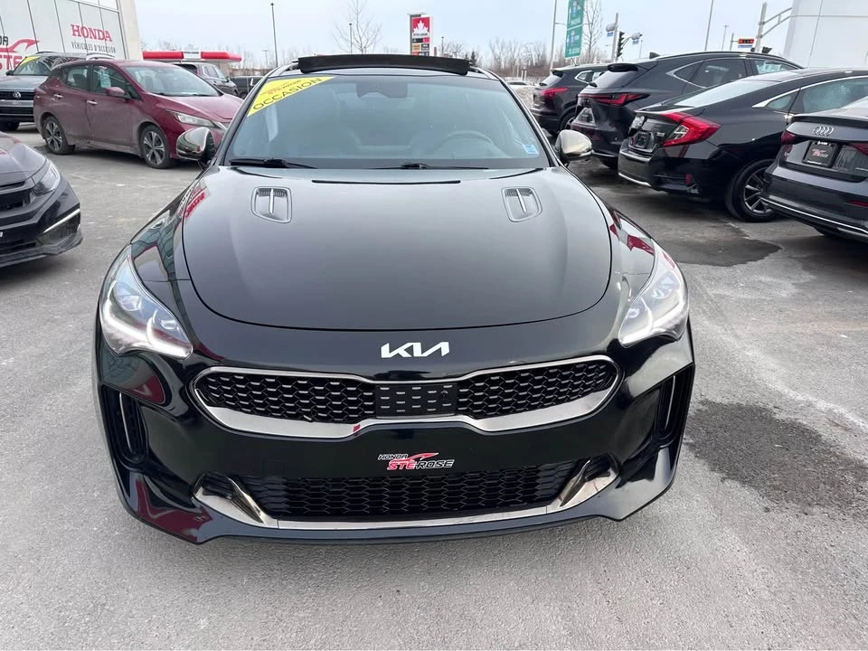 2022 Kia Stinger - Image 2 of 20