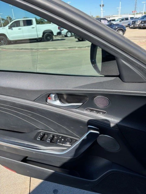 2022 Kia Stinger GT - Image 9 of 20