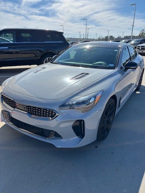 2022 Kia Stinger GT - Image 2 of 20