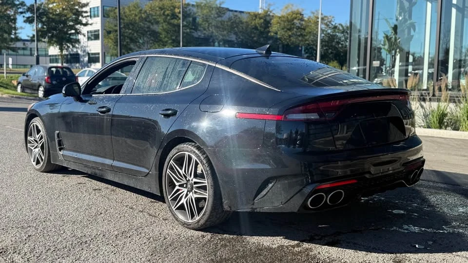 2022 Kia Stinger GT - Image 12 of 16