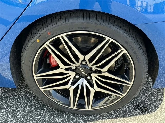2022 Kia Stinger GT - Image 5 of 7