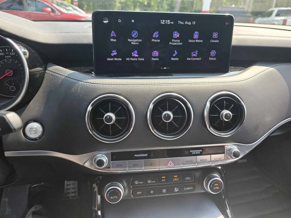 2022 Kia Stinger GT - Image 12 of 15