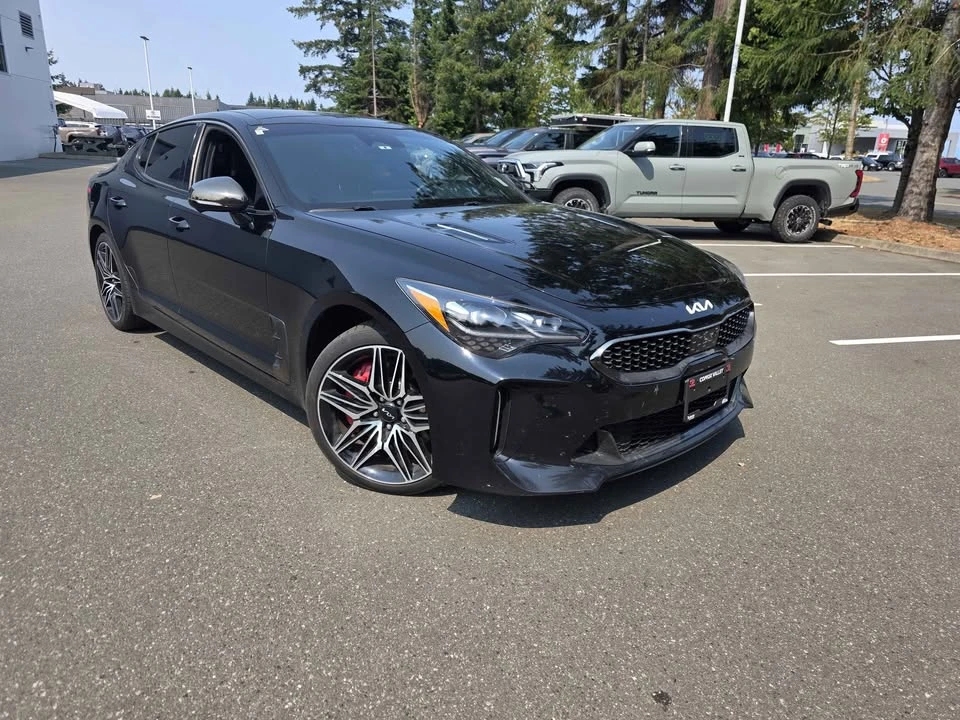 2022 Kia Stinger GT - Image 2 of 15