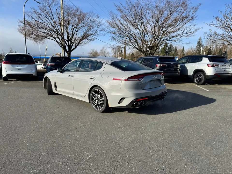 2022 Kia Stinger GT - Image 2 of 5