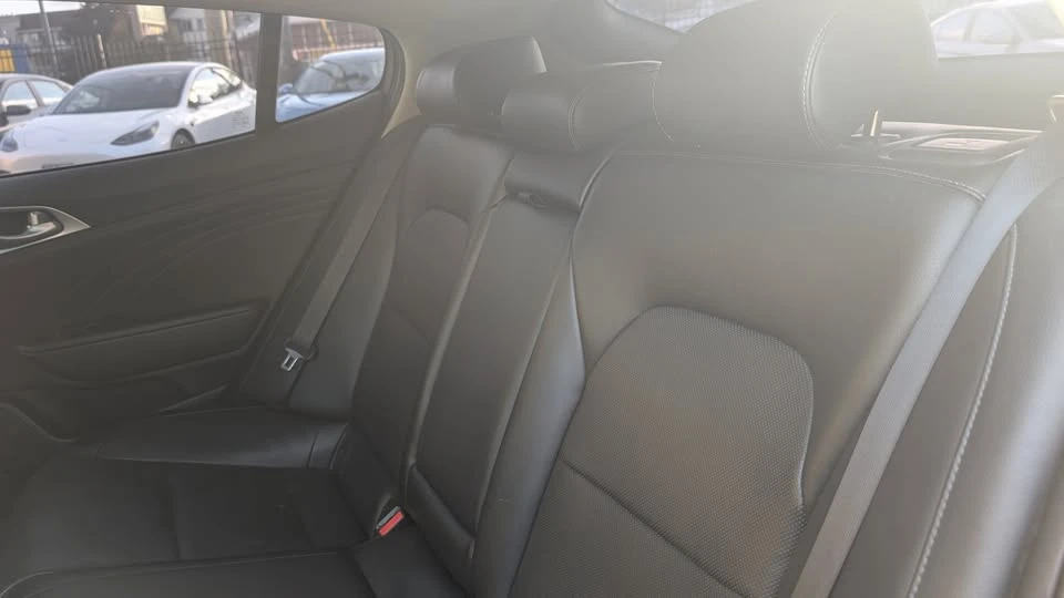 2022 Kia Stinger GT - Image 8 of 12