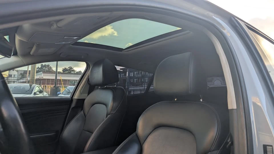 2022 Kia Stinger GT - Image 7 of 12