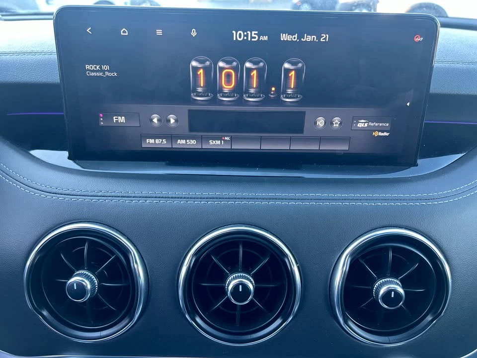 2022 Kia Stinger GT - Image 8 of 18