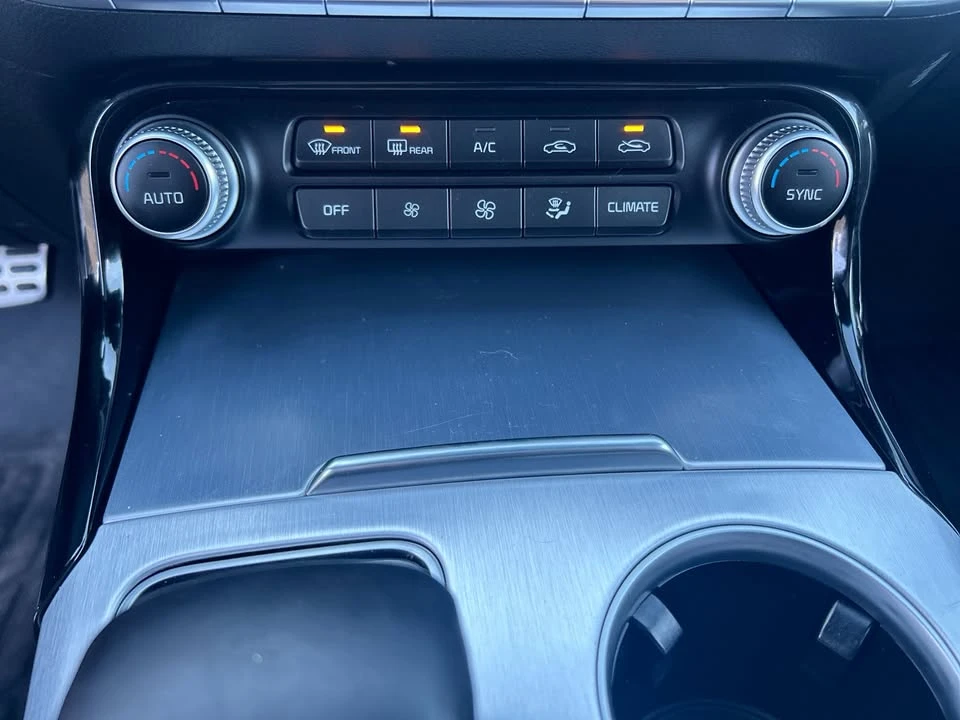 2022 Kia Stinger GT - Image 11 of 18