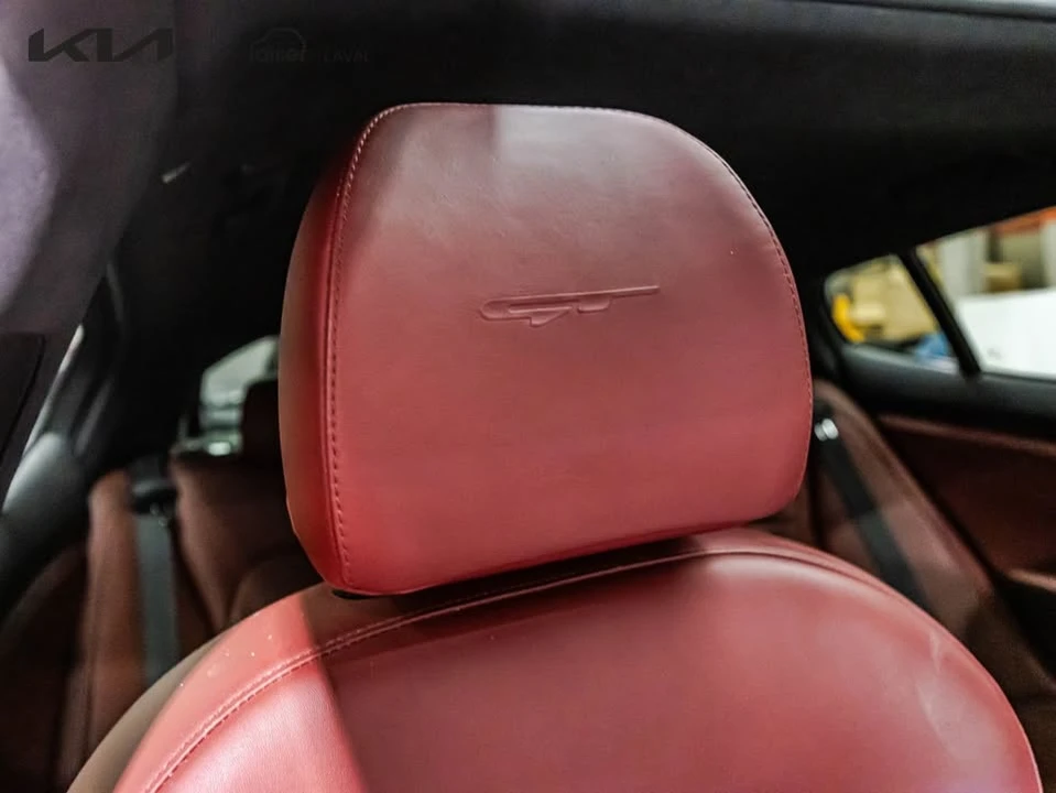 2022 Kia Stinger GT - Image 19 of 20