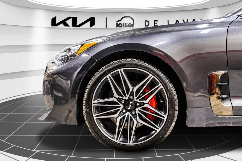 2022 Kia Stinger GT - Image 11 of 20