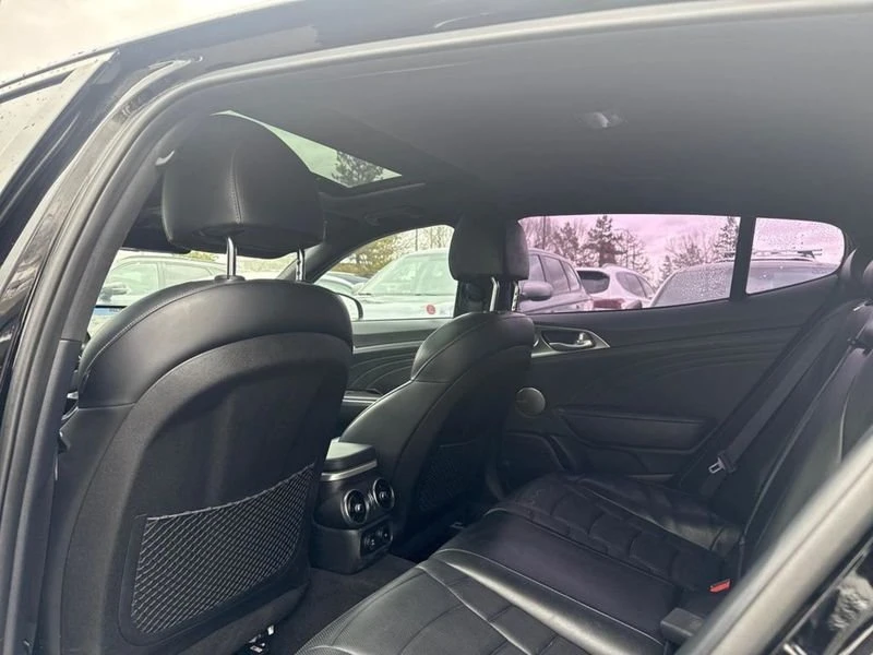 2022 Kia Stinger GT - Image 13 of 20