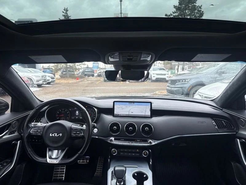 2022 Kia Stinger GT - Image 14 of 20