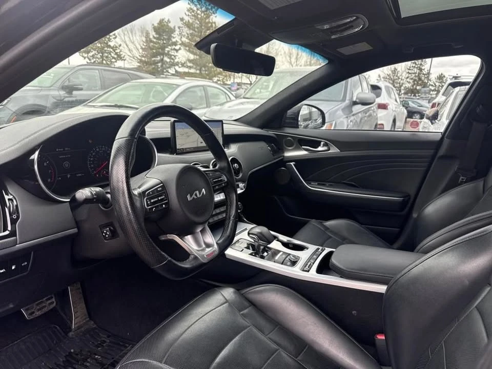 2022 Kia Stinger GT - Image 13 of 20