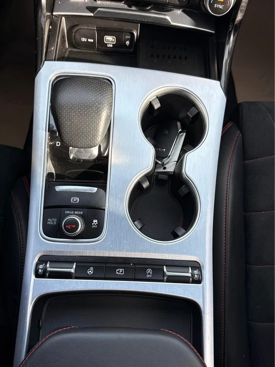 2022 Kia Stinger GT - Image 15 of 16