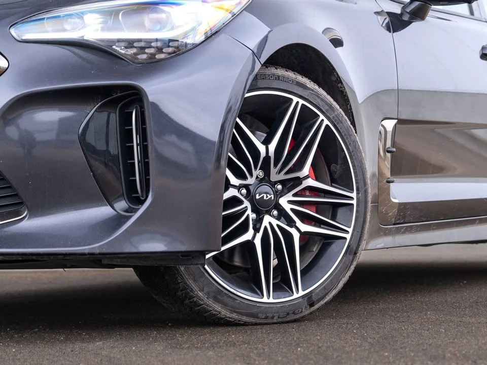 2022 Kia Stinger GT - Image 2 of 20