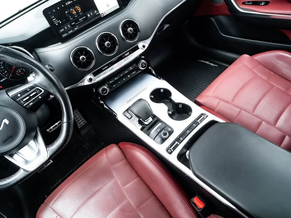 2022 Kia Stinger GT - Image 13 of 20