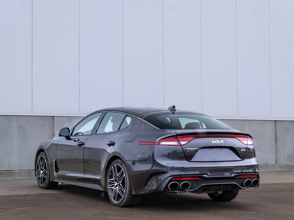 2022 Kia Stinger GT - Image 8 of 20