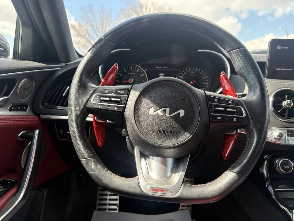 2022 Kia Stinger GT - Image 13 of 20