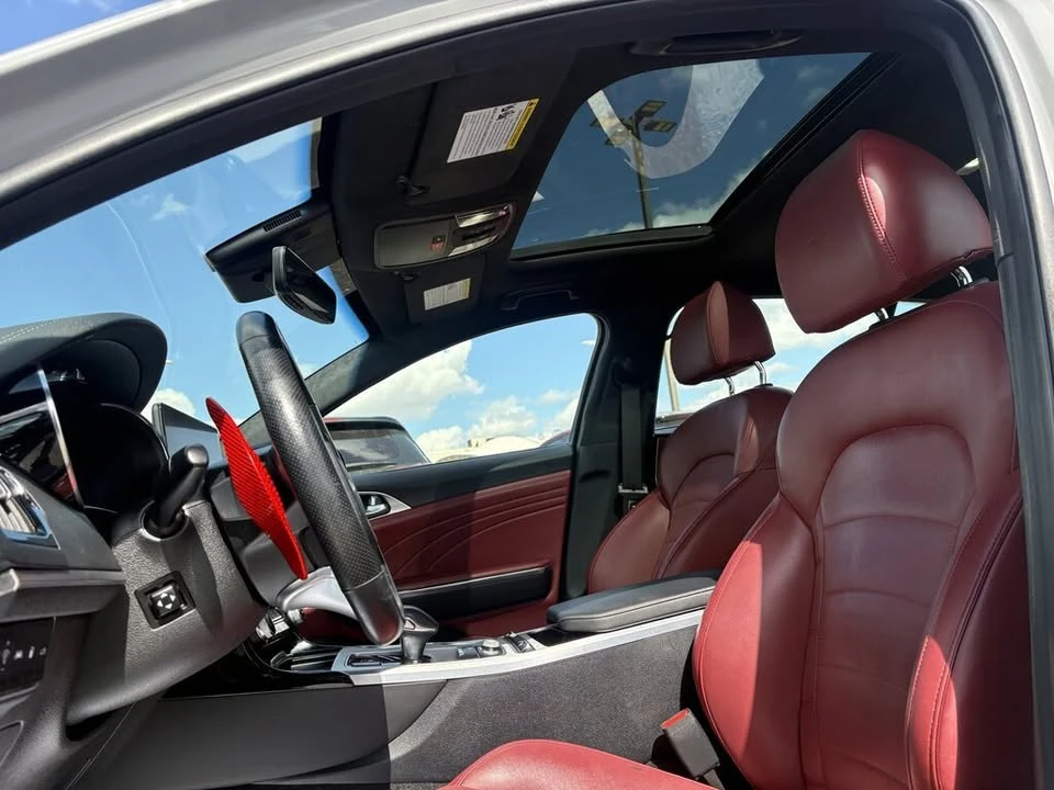2022 Kia Stinger GT - Image 17 of 20