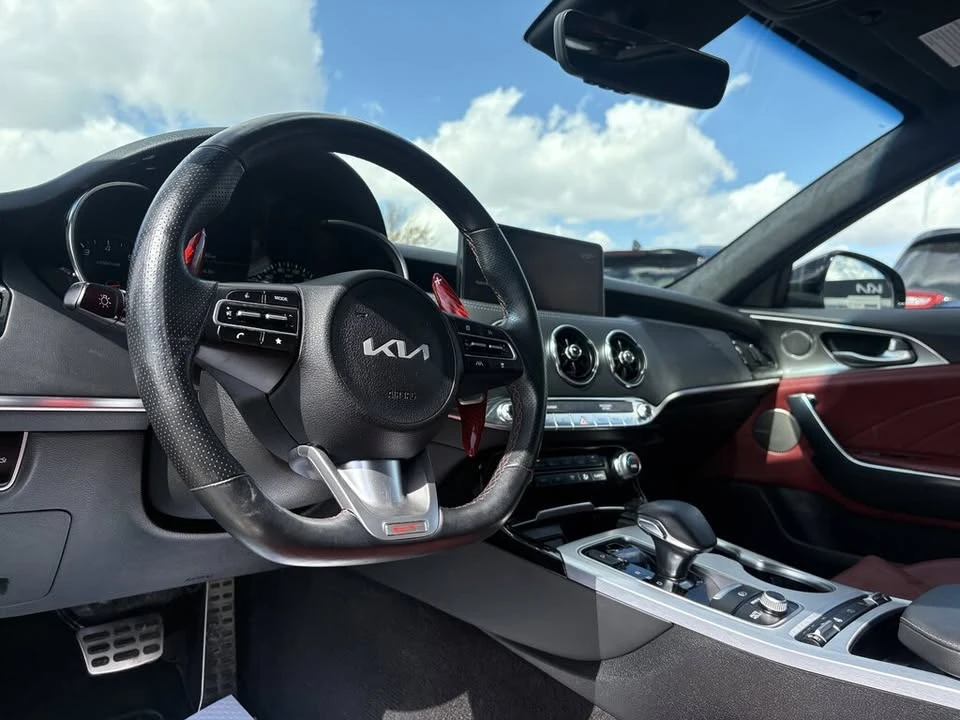 2022 Kia Stinger GT - Image 19 of 20